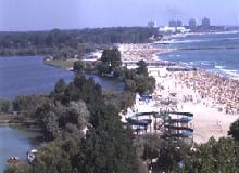 neptun-lake-beach.jpg (8655 bytes)